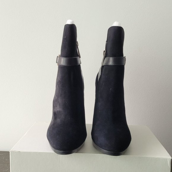 $59 NWT (Size 9.5) Charles By Charles David Hades Suede Wedge Bootie - Picture 3 of 12